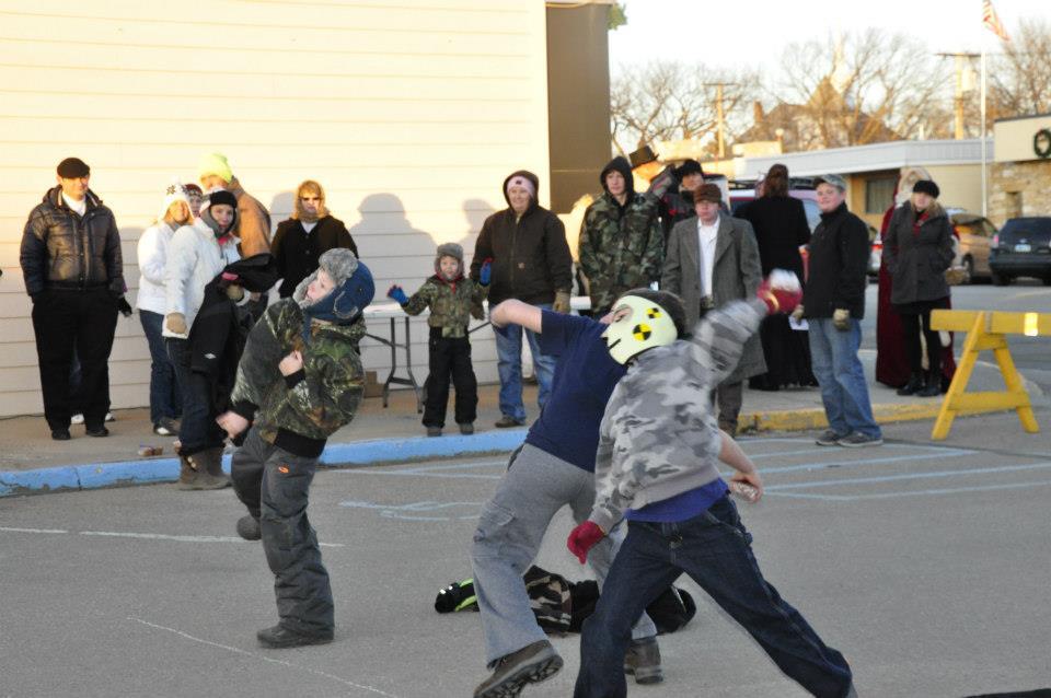 fruit cake toss